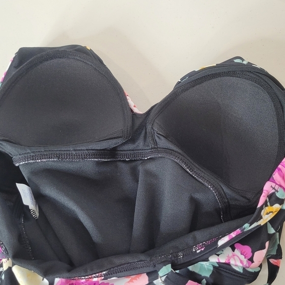 Maurices x American Beach Floral Ruched One Piece Swimsuit - Size M - Picture 4 of 7